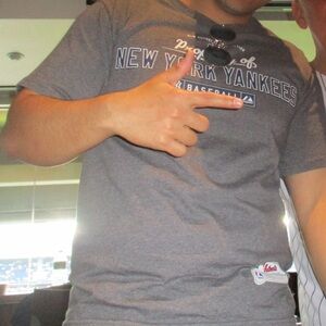 Authentic Majestic New York Yankees Short Sleeve Graphic Tee Shirt Gray 50/50